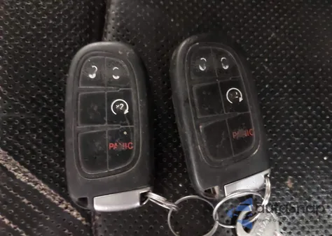 2013 Ram 2500 Laramie z USA, uszkodzony, nr VIN 3C6UR5NL6DG617452